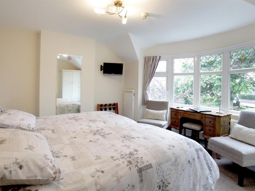 The Hinton Guest House Knutsford Exterior photo