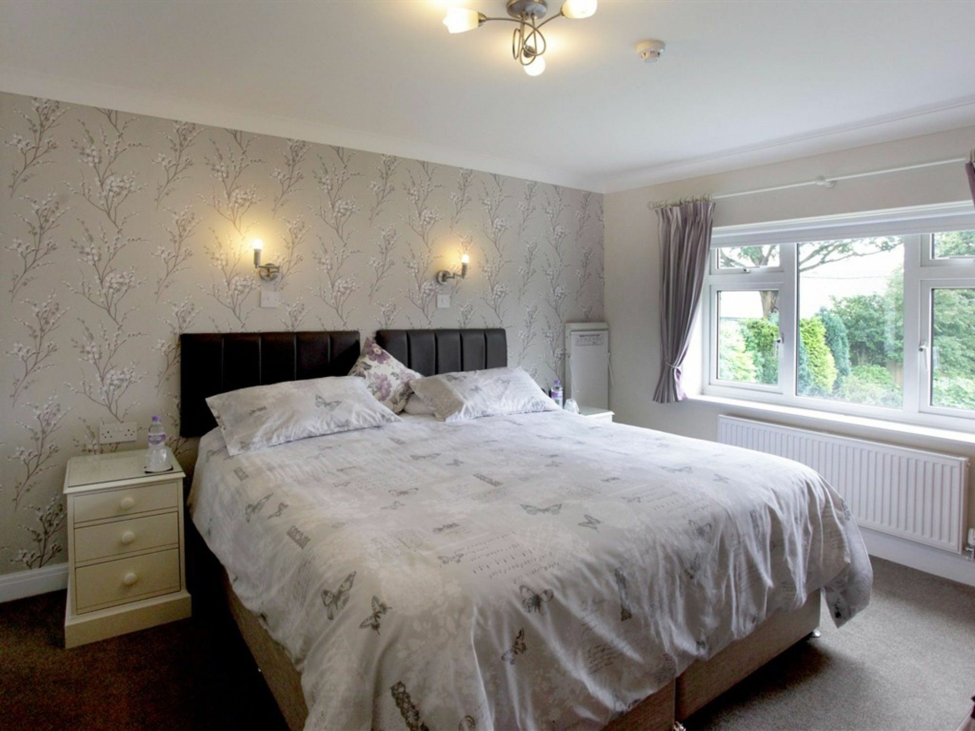 The Hinton Guest House Knutsford Exterior photo